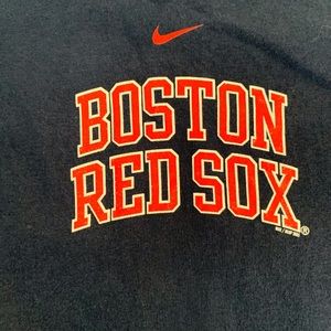 Nike Boston Red Sox Women’s Tee Size Medium